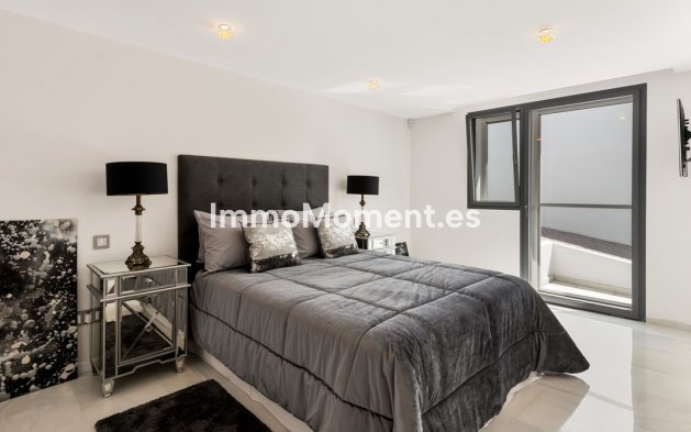 Wiederverkauf - Villa - Marbella - Nueva Andalucía