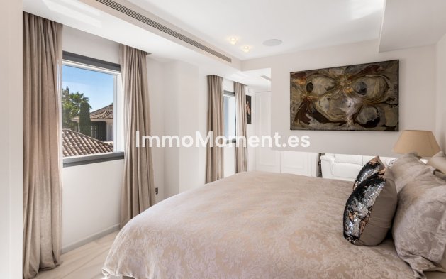 Wiederverkauf - Villa - Marbella - Nueva Andalucía