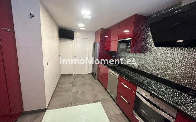Revente - Appartement - Marbella - Nueva Andalucía