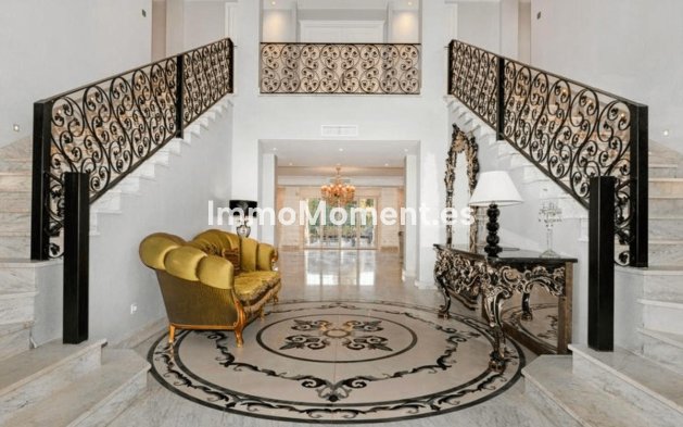 Wiederverkauf - Villa - Marbella - The Golden Mile