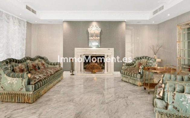 Wiederverkauf - Villa - Marbella - The Golden Mile