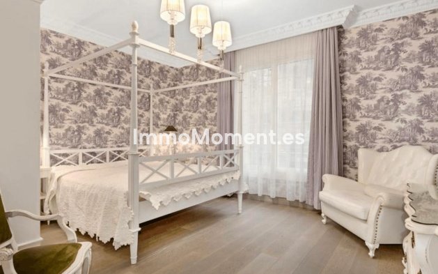 Wiederverkauf - Villa - Marbella - The Golden Mile