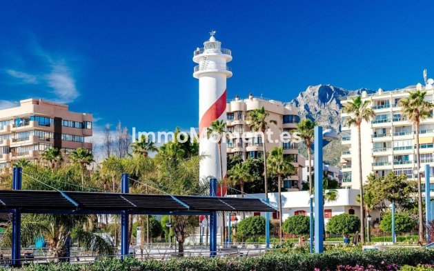 Revente - Maison mitoyenne - Marbella - Marbella Centro