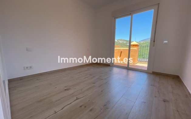 Resale - Townhouse - Benahavís - Benahavís Centro