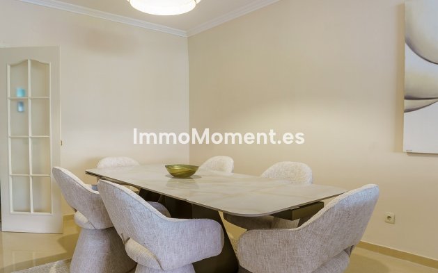 Resale - Apartment - Marbella - Puerto Banús