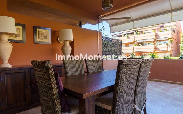 Resale - Apartment - Marbella - Puerto Banús