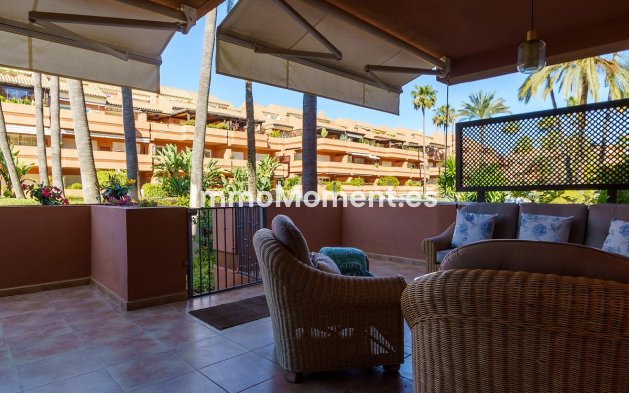 Resale - Apartment - Marbella - Puerto Banús