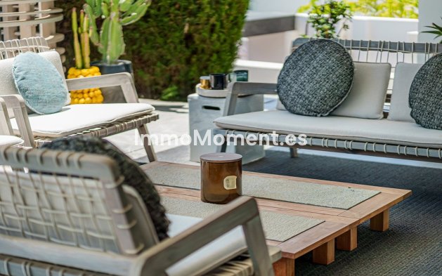 Revente - Villa - Marbella - Nueva Andalucía