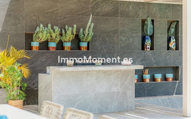 Revente - Villa - Marbella - Nueva Andalucía