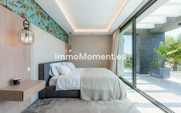 Revente - Villa - Marbella - Nueva Andalucía