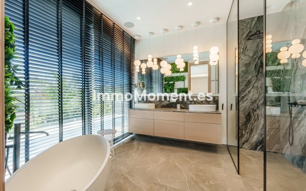 Revente - Villa - Marbella - Nueva Andalucía