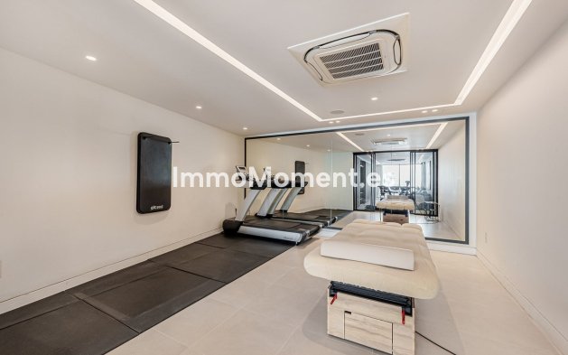 Revente - Villa - Marbella - Nueva Andalucía