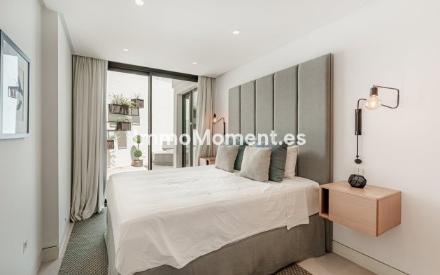 Revente - Villa - Marbella - Nueva Andalucía