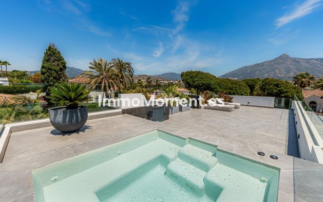 Revente - Villa - Marbella - Nueva Andalucía