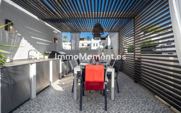 Resale - Villa - Marbella - Nueva Andalucía