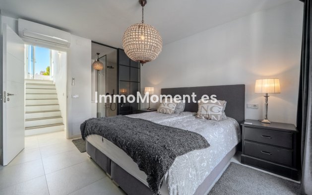 Resale - Villa - Marbella - Nueva Andalucía