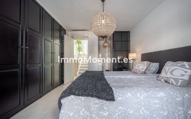 Resale - Villa - Marbella - Nueva Andalucía