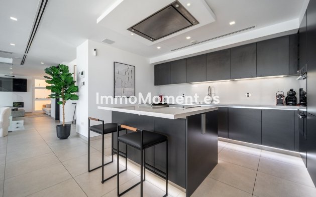 Revente - Villa - Marbella - Nueva Andalucía