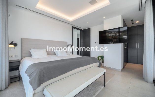 Revente - Villa - Marbella - Nueva Andalucía