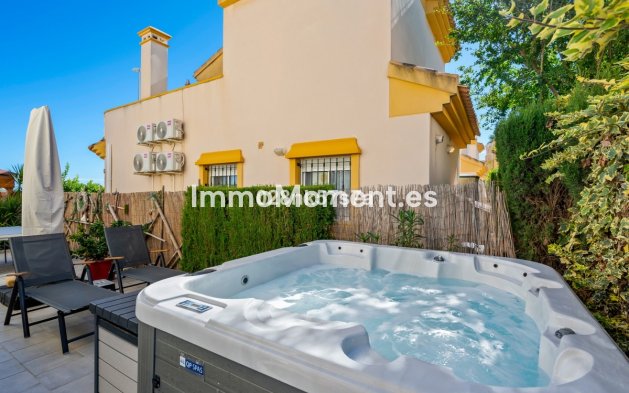 Revente - Villa - Guardamar del Segura - Urbanización El Raso