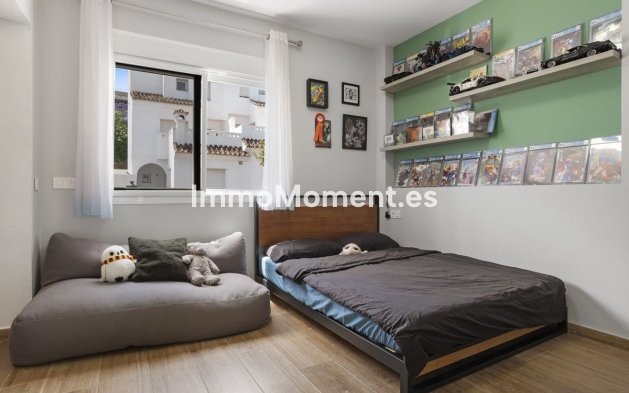 Revente - Maison mitoyenne - Estepona  - Estepona Centro