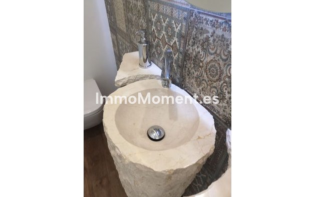 Wiederverkauf - Villa - Estepona  - Estepona Centro