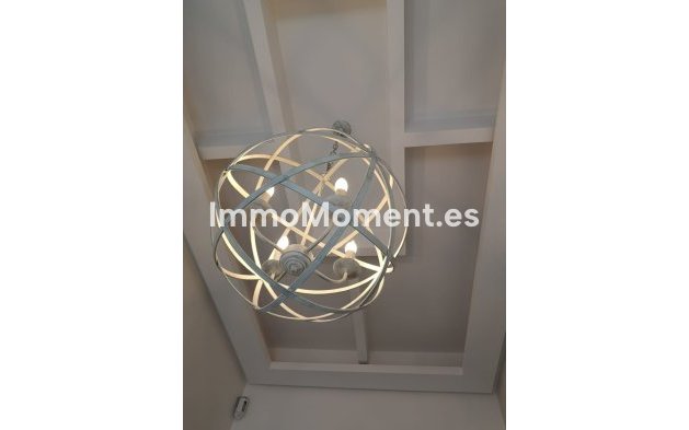 Wiederverkauf - Villa - Estepona  - Estepona Centro