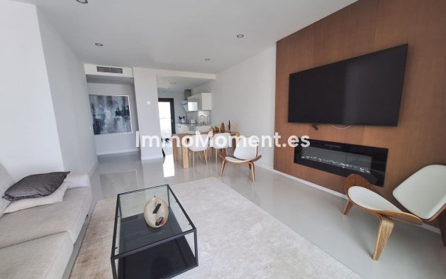 Resale - Apartment - Manilva