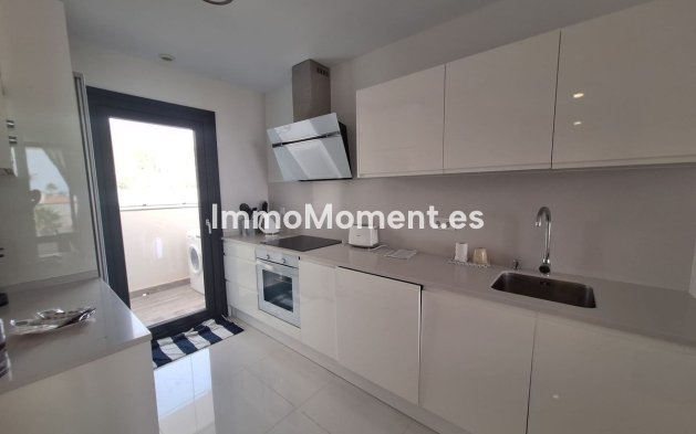 Resale - Apartment - Manilva