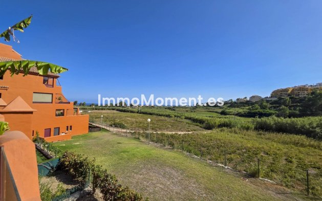 Resale - Apartment - Manilva - La Duquesa