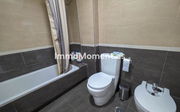 Resale - Apartment - Manilva - La Duquesa