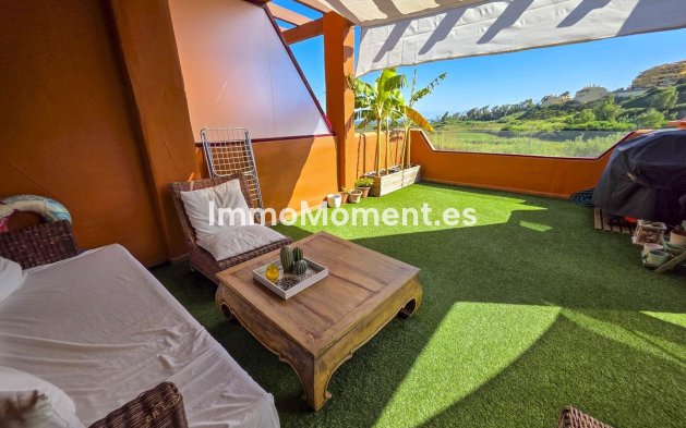 Resale - Apartment - Manilva - La Duquesa