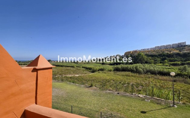 Resale - Apartment - Manilva - La Duquesa