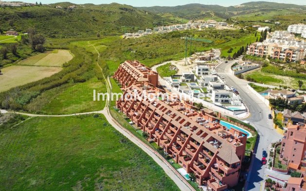 Resale - Apartment - Manilva - La Duquesa