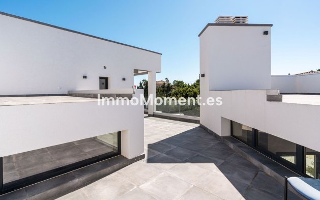 Resale - Villa - Estepona - Estepona Centro