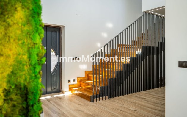 Resale - Villa - Estepona - Estepona Centro