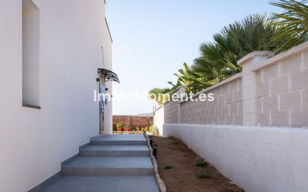 Resale - Villa - Estepona - Estepona Centro