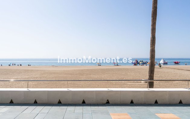 Resale - Villa - Estepona - Estepona Centro