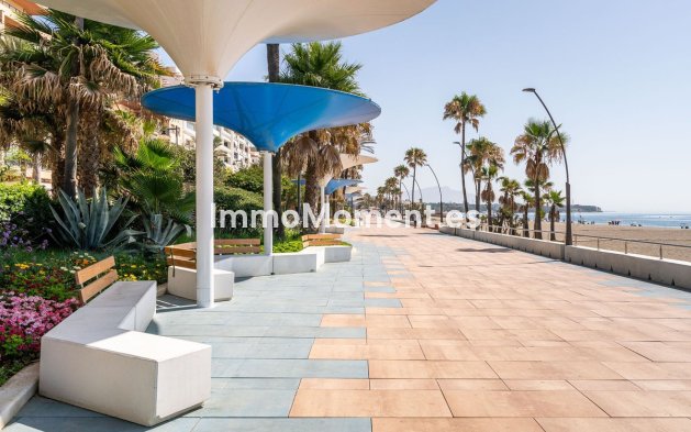 Resale - Villa - Estepona - Estepona Centro