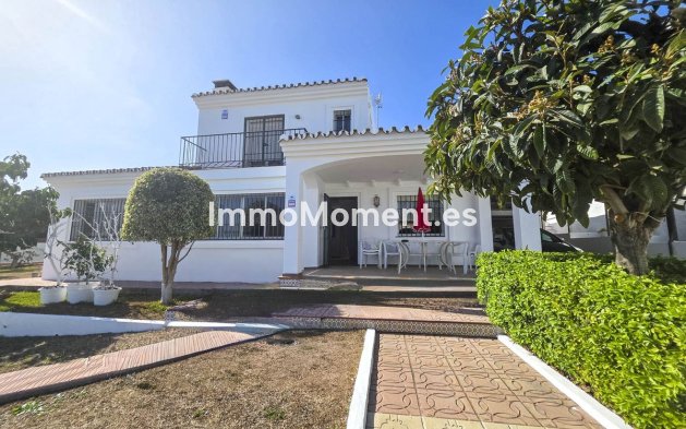 Revente - Villa - Estepona  - Estepona Centro