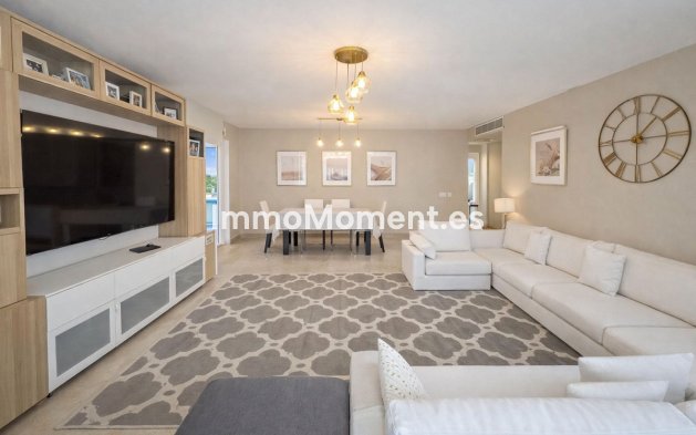 Resale - Apartment - Manilva - La Duquesa