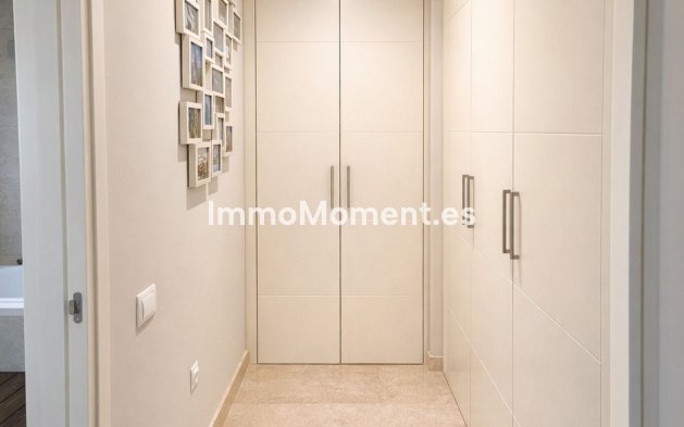 Resale - Apartment - Manilva - La Duquesa