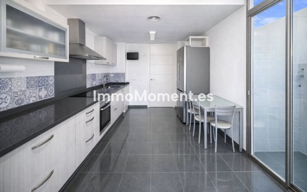 Resale - Apartment - Manilva - La Duquesa