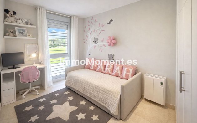 Resale - Apartment - Manilva - La Duquesa