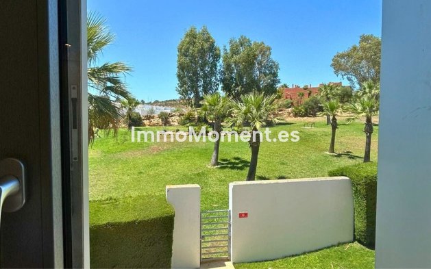 Resale - Apartment - Manilva - La Duquesa