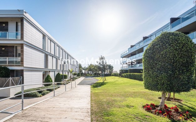 Resale - Apartment - Manilva - La Duquesa