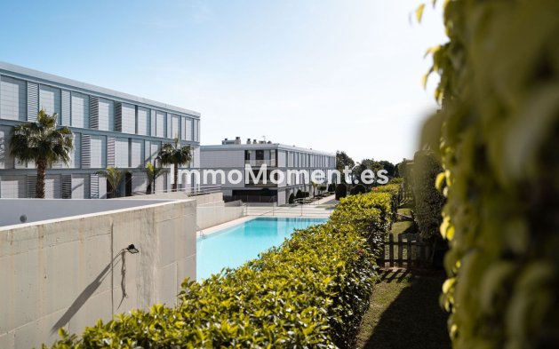 Resale - Apartment - Manilva - La Duquesa