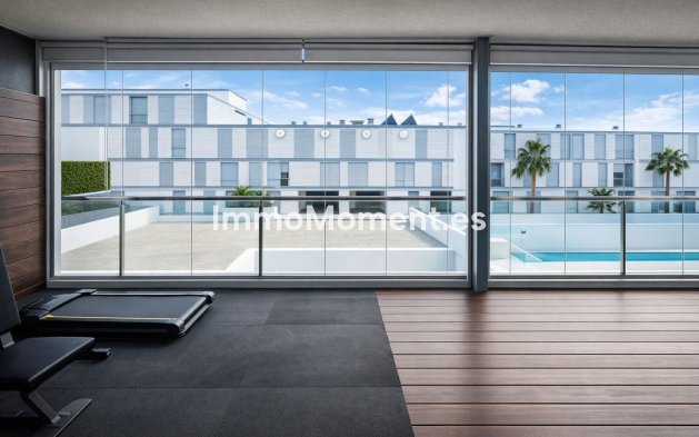 Resale - Apartment - Manilva - La Duquesa