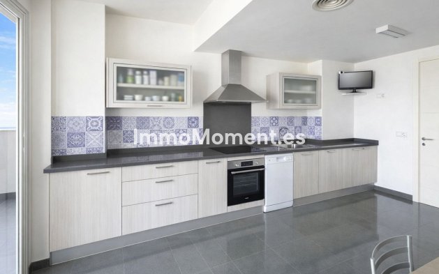 Resale - Apartment - Manilva - La Duquesa