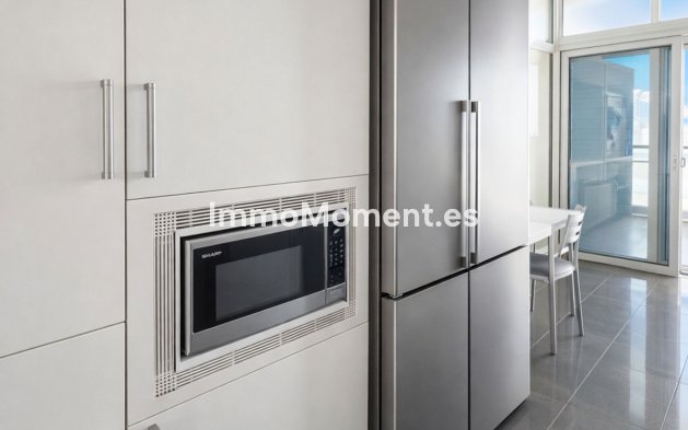 Resale - Apartment - Manilva - La Duquesa
